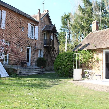 Chez Santia Villa Brinon-sur-Sauldre Bagian luar foto