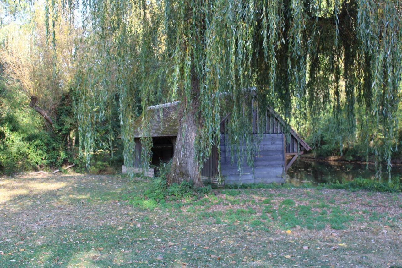 Chez Santia Villa Brinon-sur-Sauldre Bagian luar foto