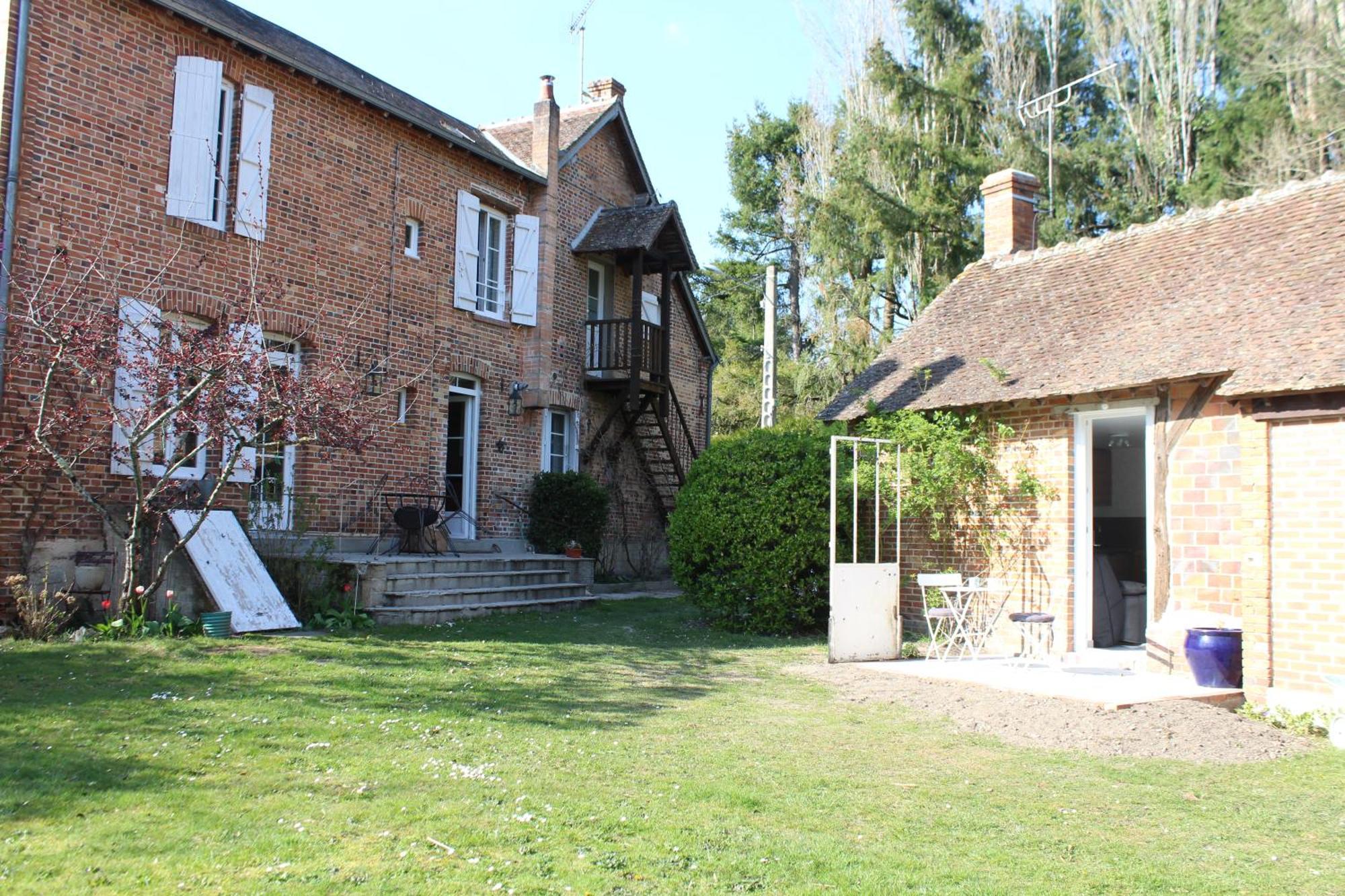 Chez Santia Villa Brinon-sur-Sauldre Bagian luar foto